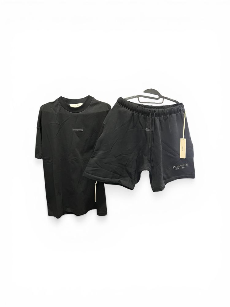 ESSENTIALS SS25 SHORT SET – JET BLACK Size (M)
